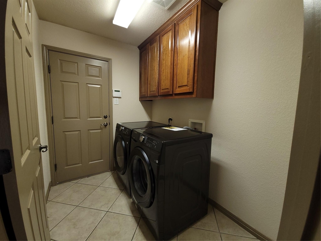 10028 Lisi Anne Dr - Photo 31