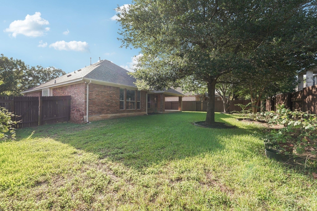 10028 Lisi Anne Dr - Photo 32