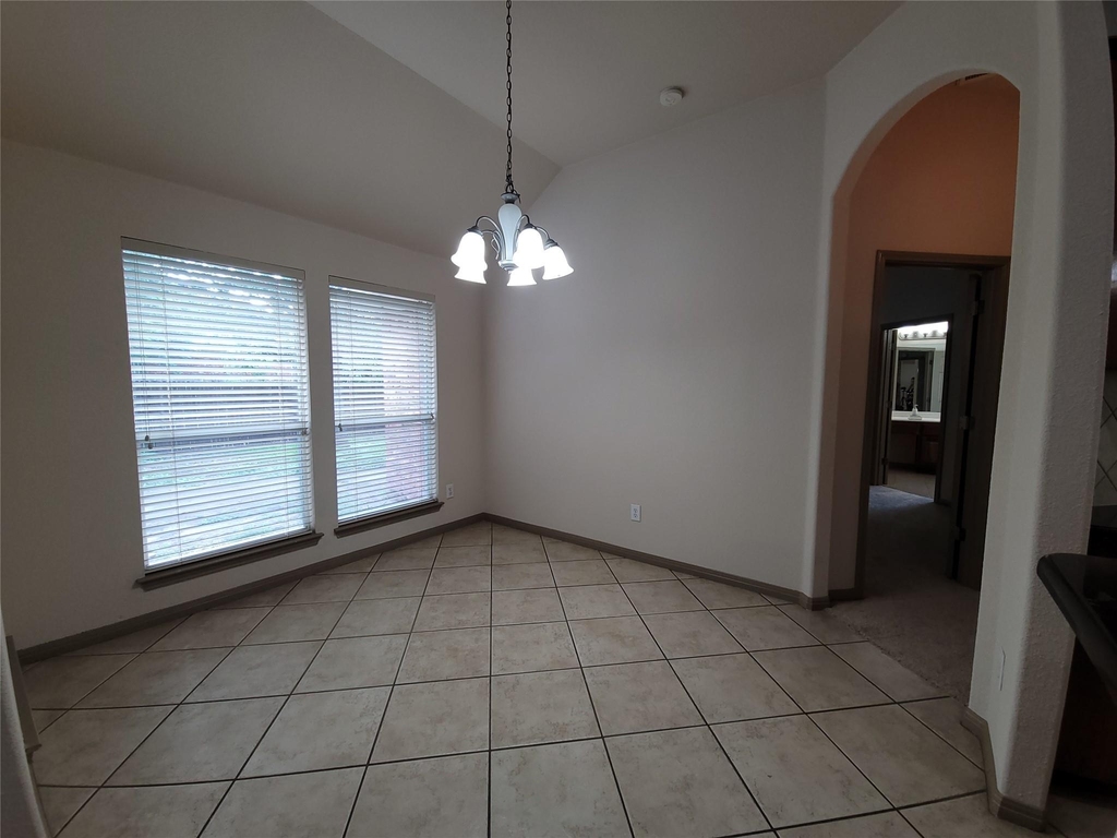10028 Lisi Anne Dr - Photo 18