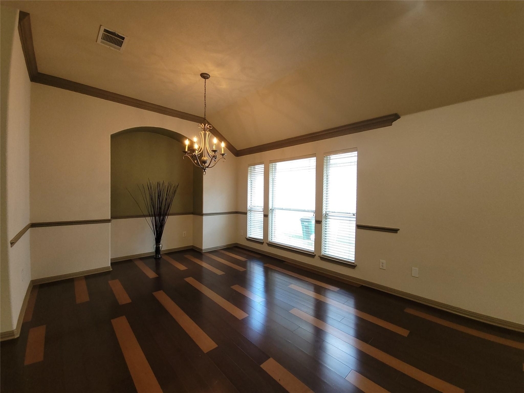 10028 Lisi Anne Dr - Photo 11