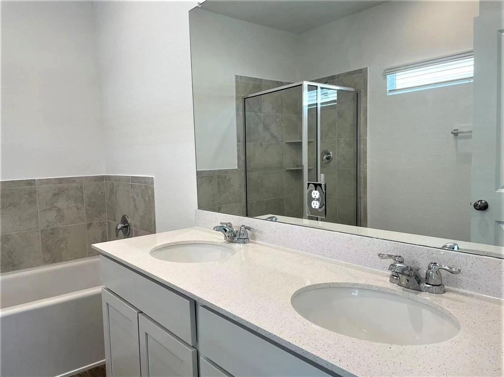 1424 Linwood St - Photo 8