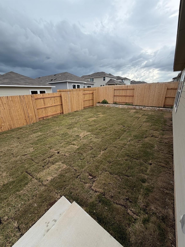 2615 Derwent Dr - Photo 23