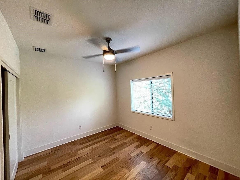 2101 Montopolis Dr - Photo 7