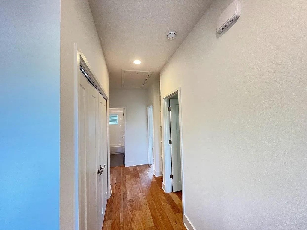2101 Montopolis Dr - Photo 6