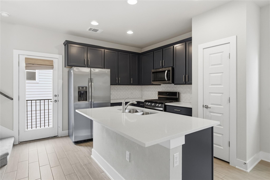 2024 Sager Dr - Photo 3