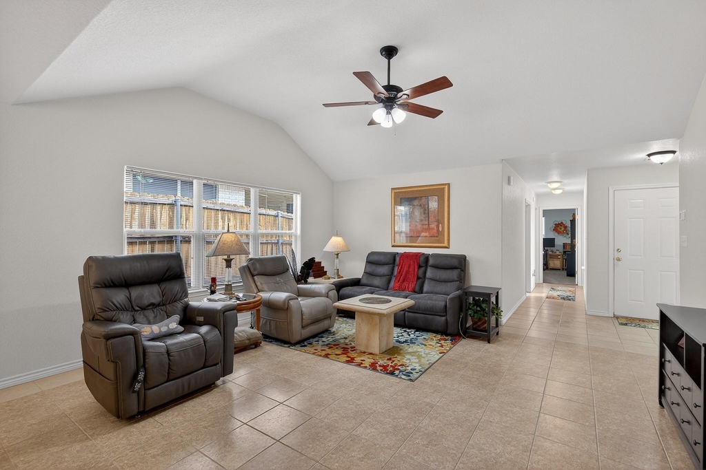 268 Braeburn Cir - Photo 1