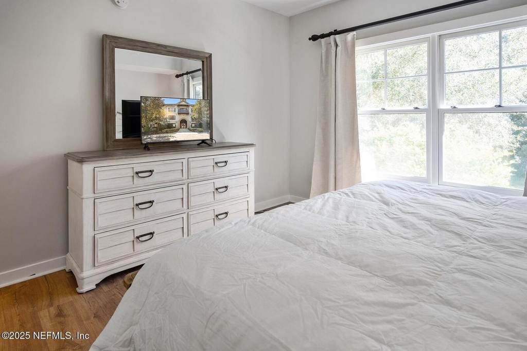 945 Registry Boulevard - Photo 12