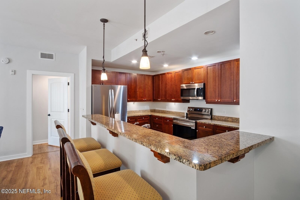 945 Registry Boulevard - Photo 2