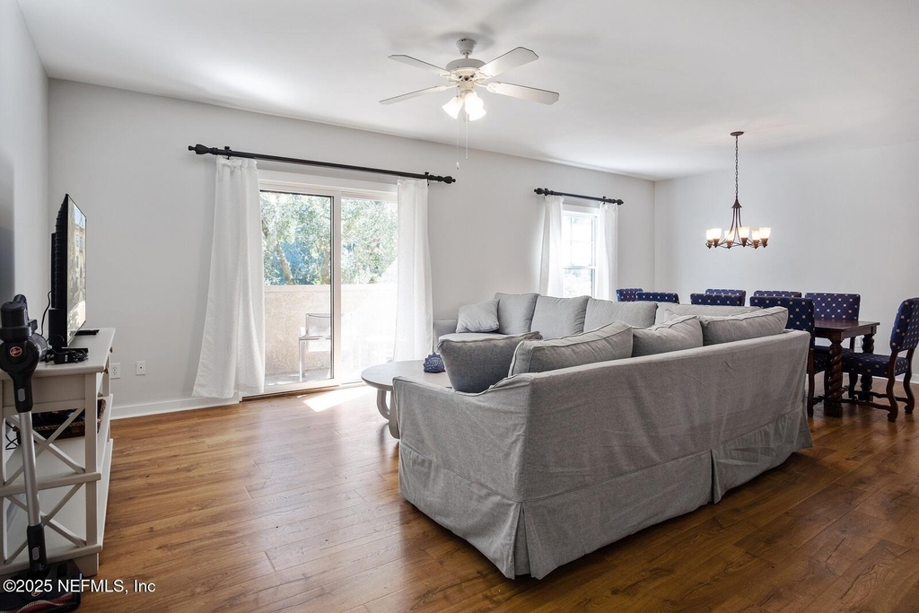 945 Registry Boulevard - Photo 6