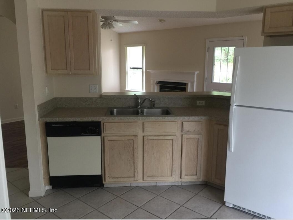 5058 Acre Estates Drive W - Photo 5