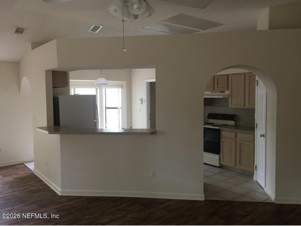 5058 Acre Estates Drive W - Photo 19