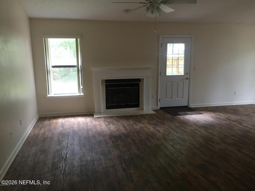 5058 Acre Estates Drive W - Photo 3