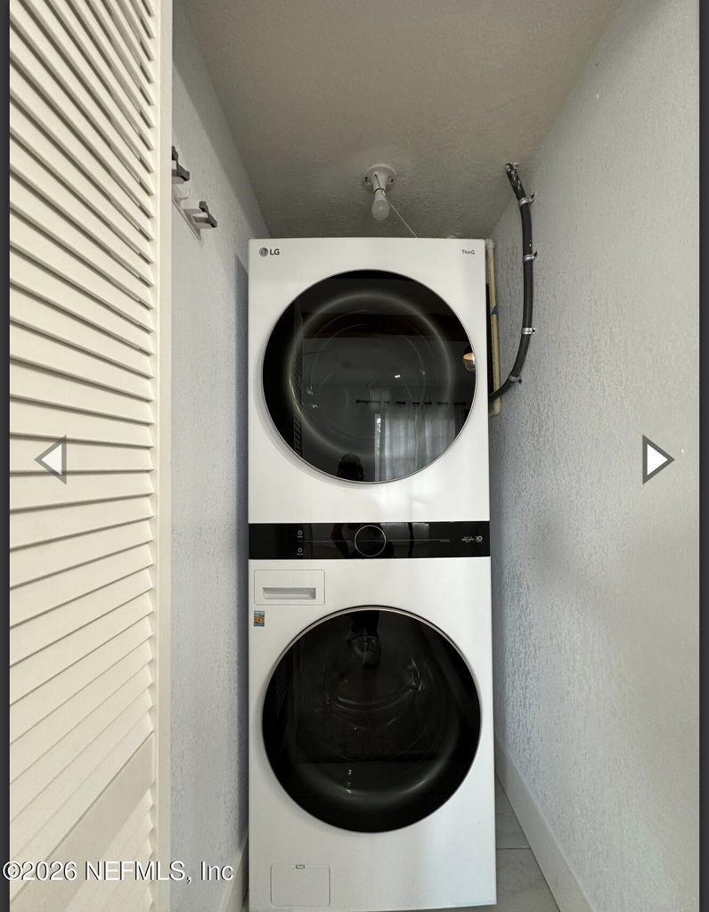 8054 Graff Lane - Photo 7