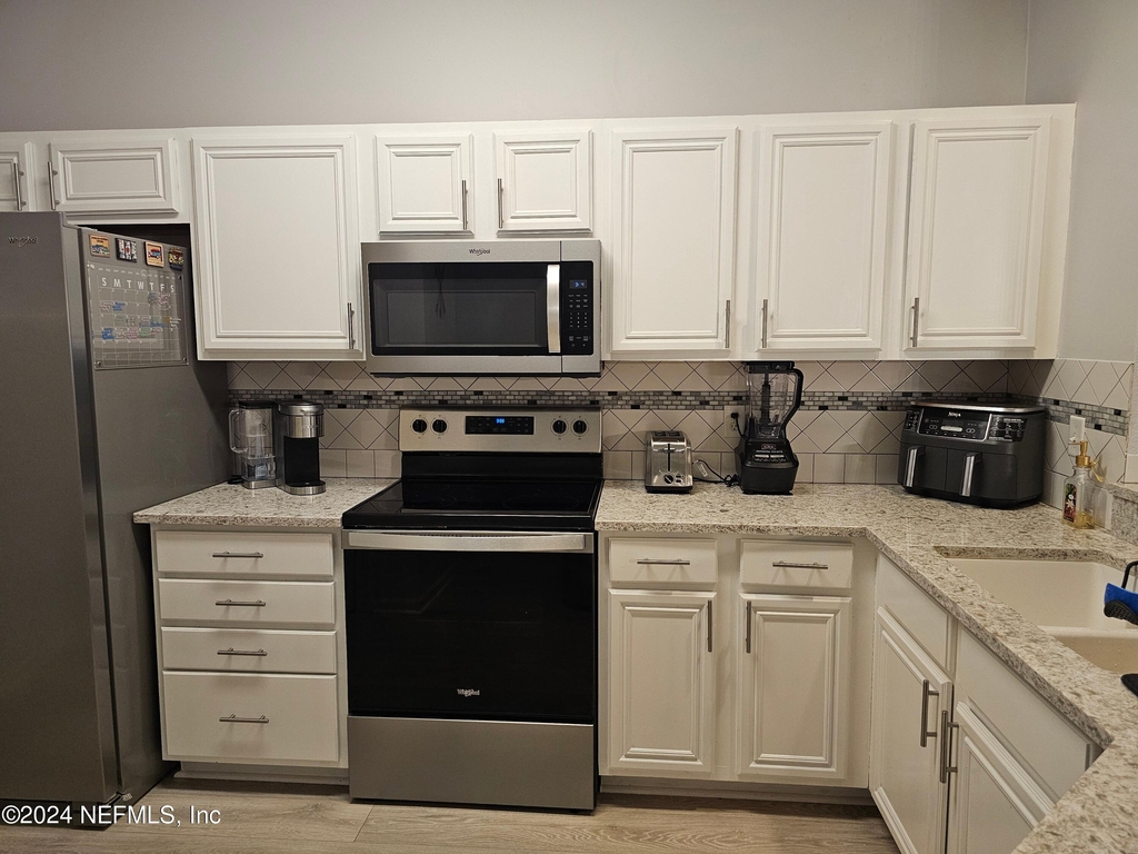 3750 Silver Bluff Boulevard - Photo 8