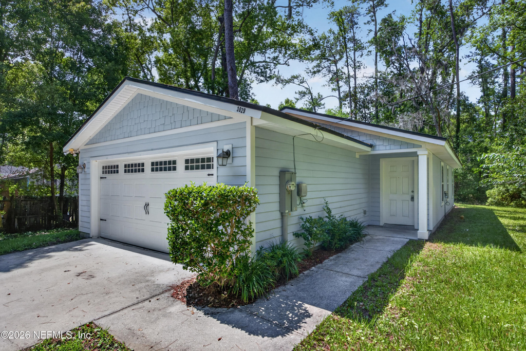 3029 Bessent Road - Photo 2