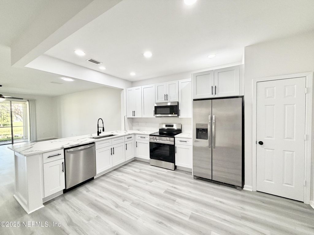 13424 English Peak Court - Photo 4
