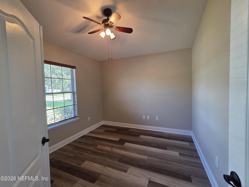 1912 Covemont Court - Photo 4