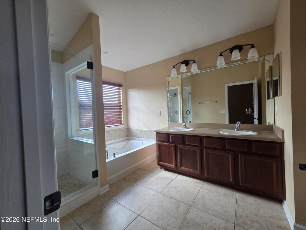 1912 Covemont Court - Photo 14