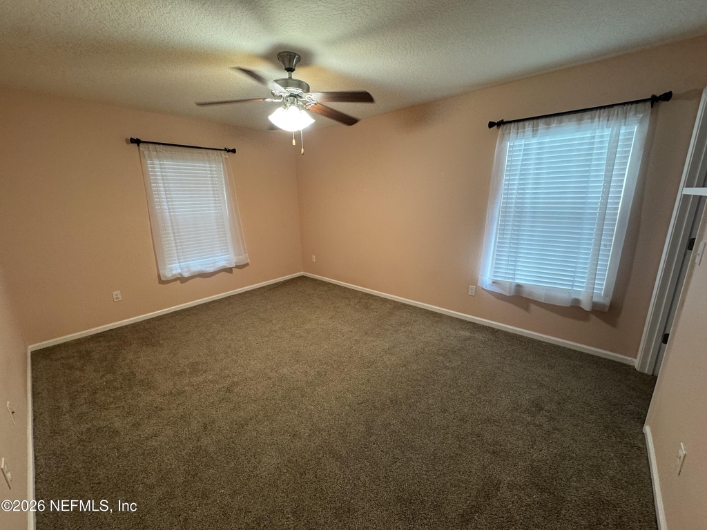 5409 Parkside Lakes Drive - Photo 8