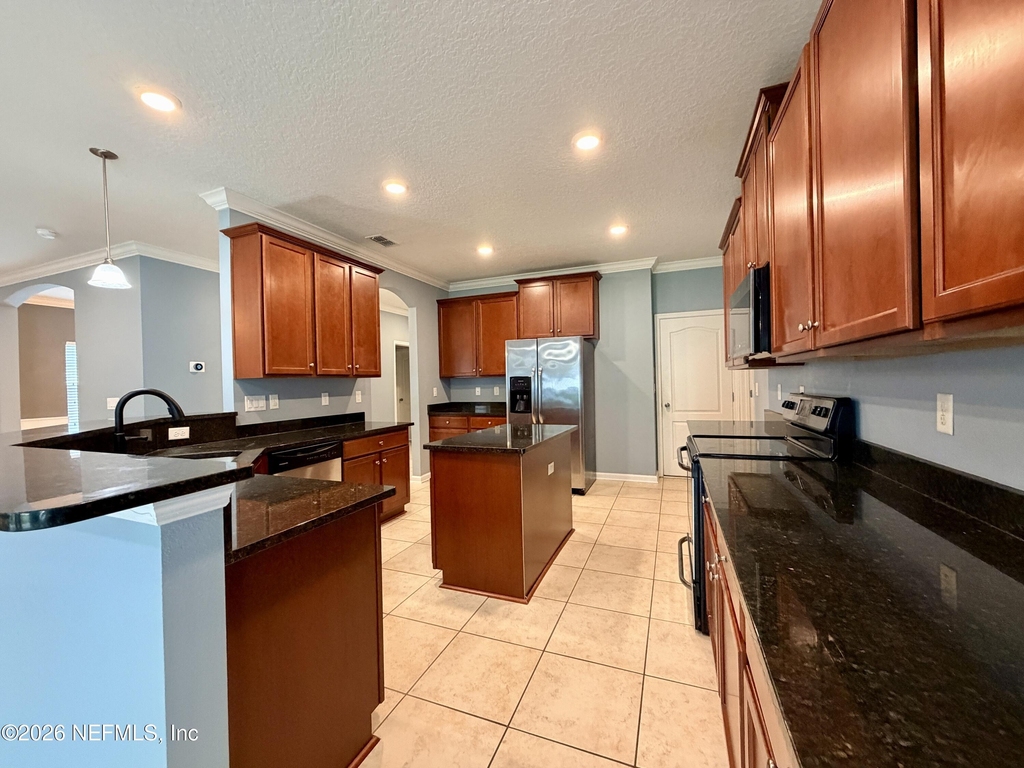 15991 Baxter Creek Drive - Photo 3