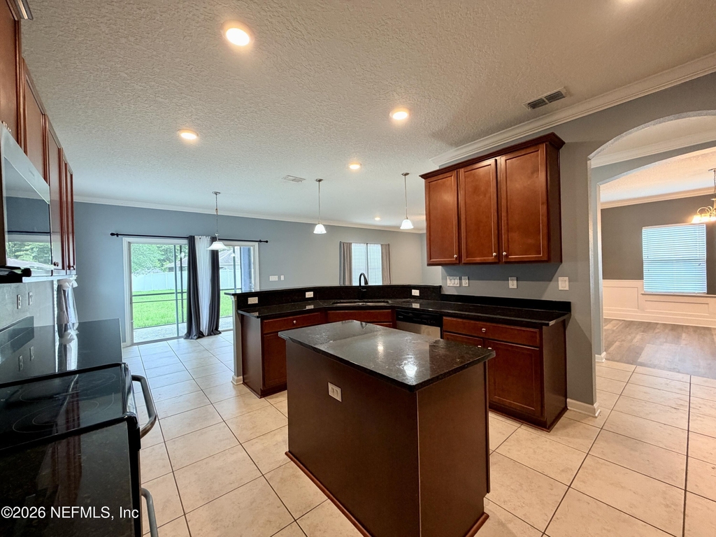15991 Baxter Creek Drive - Photo 8