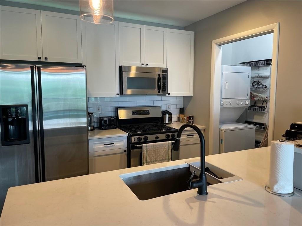 845 Spring Street Nw - Photo 1