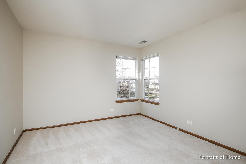 2010 Fulham Drive - Photo 12