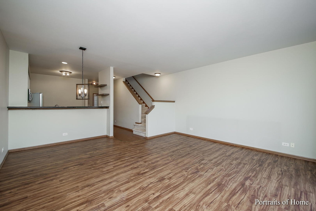 2010 Fulham Drive - Photo 4