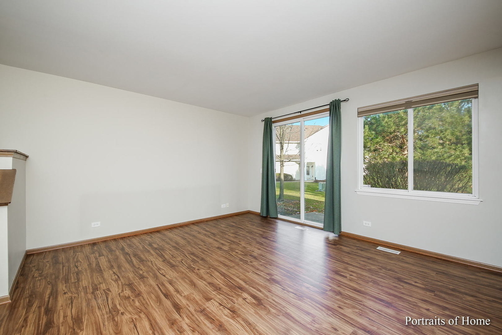 2010 Fulham Drive - Photo 3