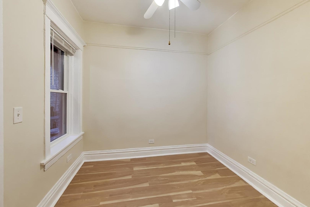 3149 W Lyndale Street - Photo 17