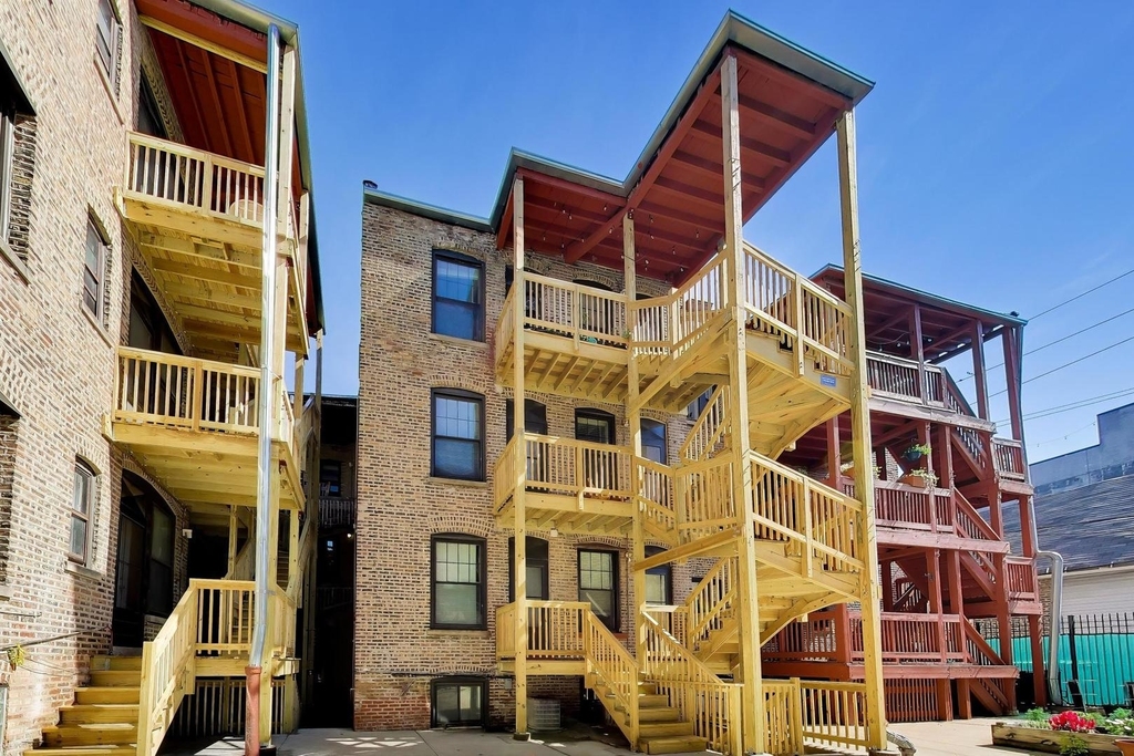 3149 W Lyndale Street - Photo 24