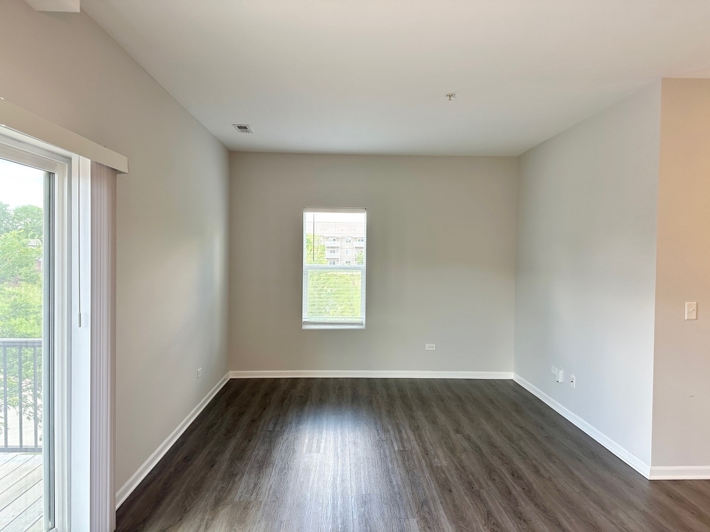 853 E Main Street - Photo 4