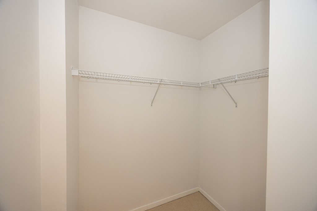 1000 W Leland Avenue - Photo 17