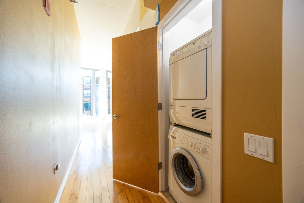 1000 W Leland Avenue - Photo 14