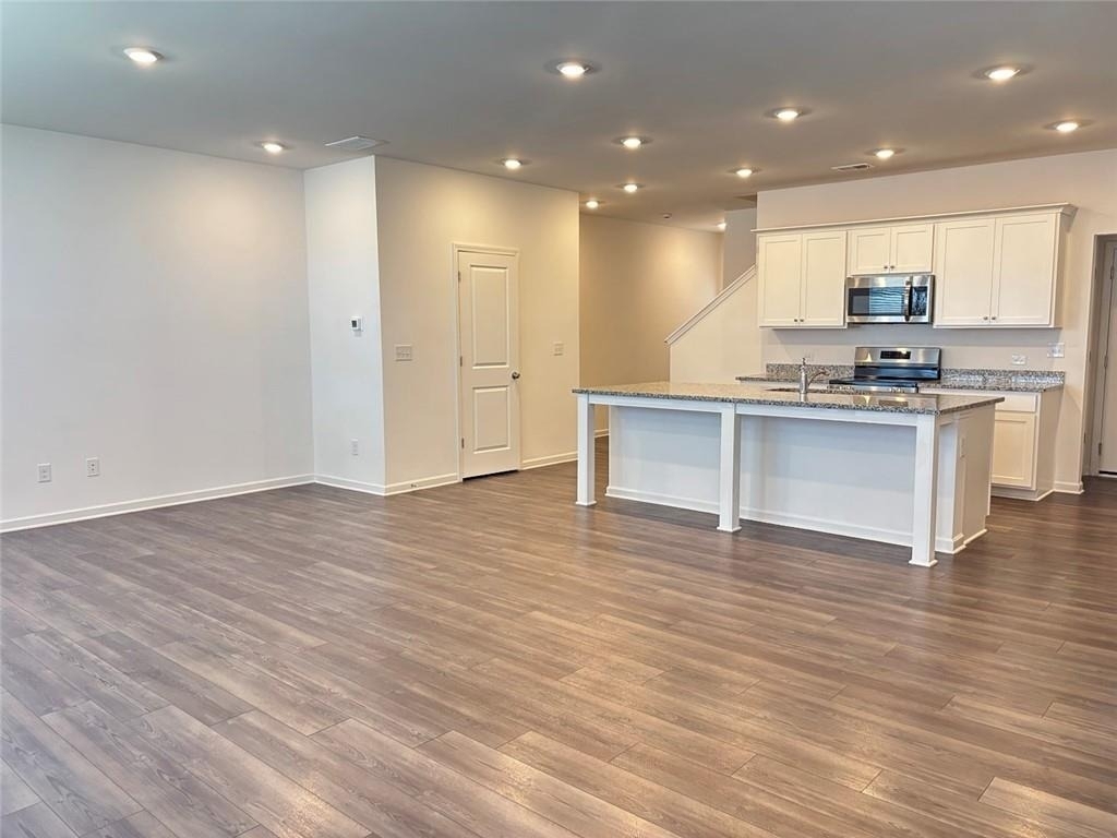 104 Mission Boulevard - Photo 4