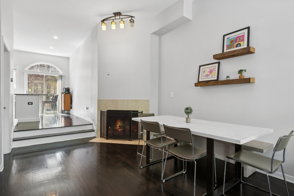 1816 S Calumet Avenue - Photo 4