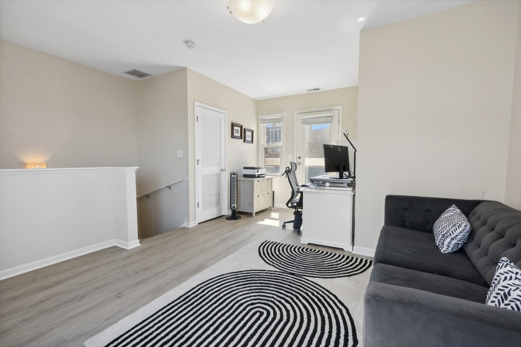 1816 S Calumet Avenue - Photo 17