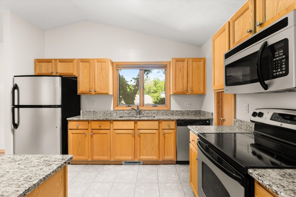 2427 Reynolds Manor Drive - Photo 8