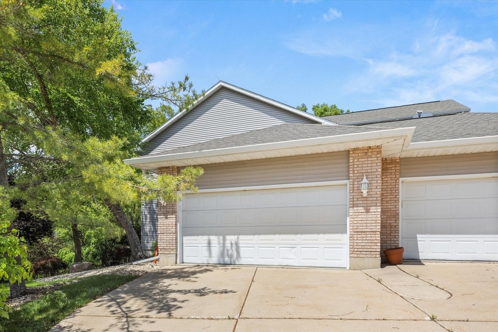 2427 Reynolds Manor Drive - Photo 29