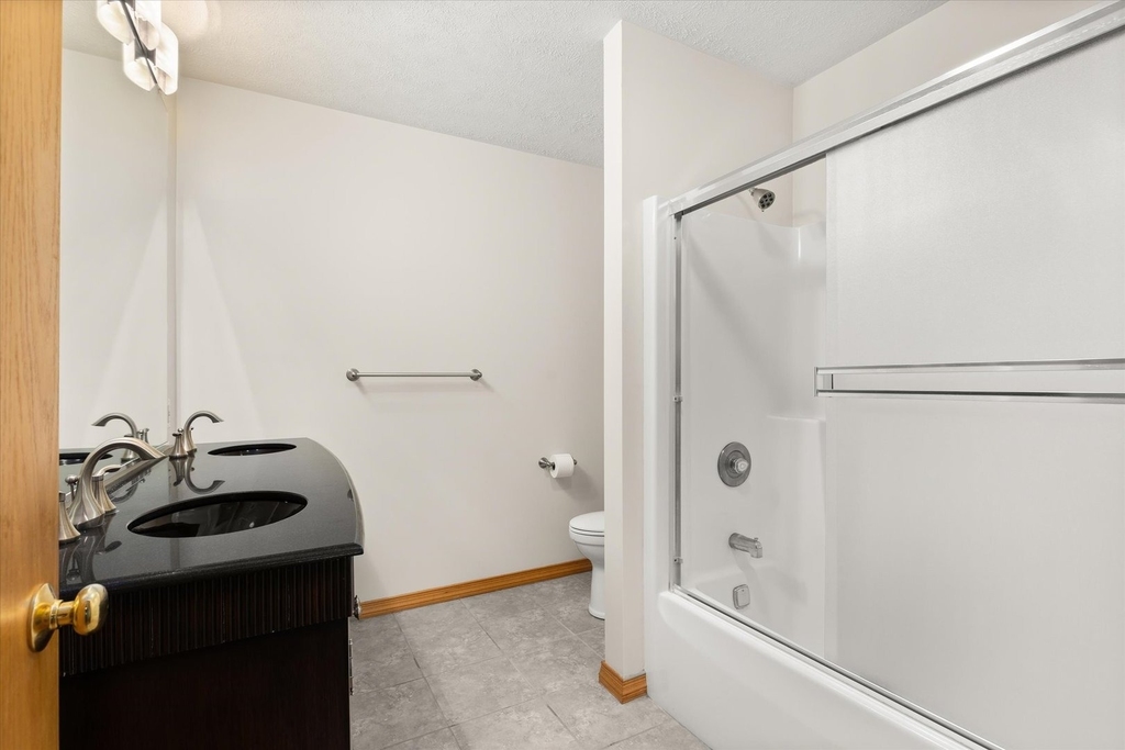 2427 Reynolds Manor Drive - Photo 19