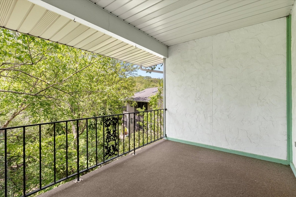 2427 Reynolds Manor Drive - Photo 24