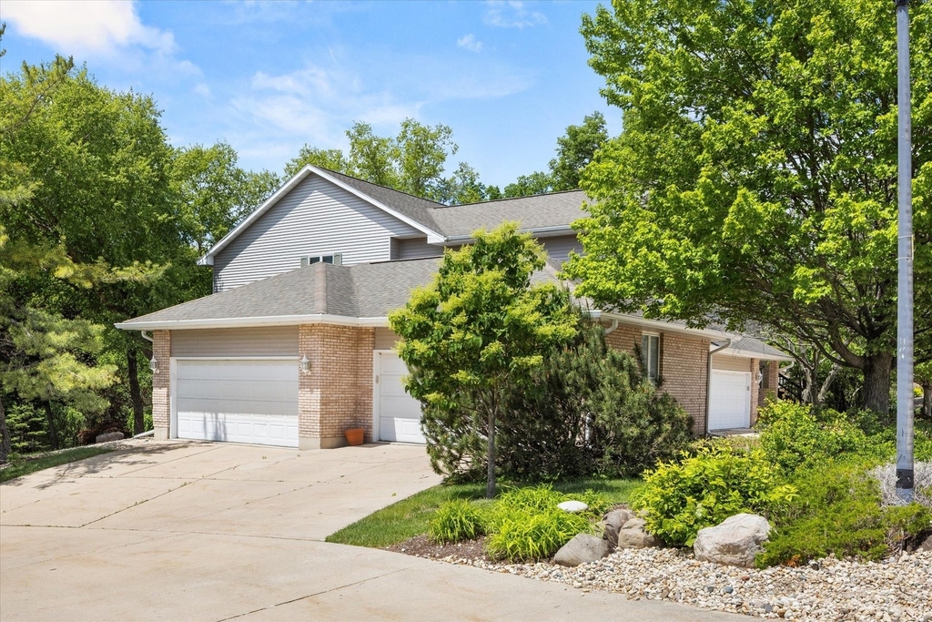 2427 Reynolds Manor Drive - Photo 28