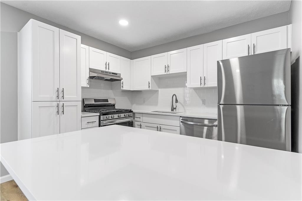 1701 Hawthorne Avenue - Photo 6