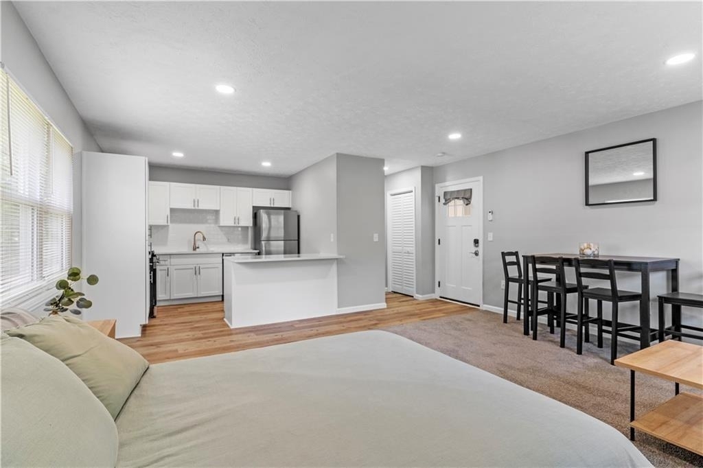 1701 Hawthorne Avenue - Photo 3