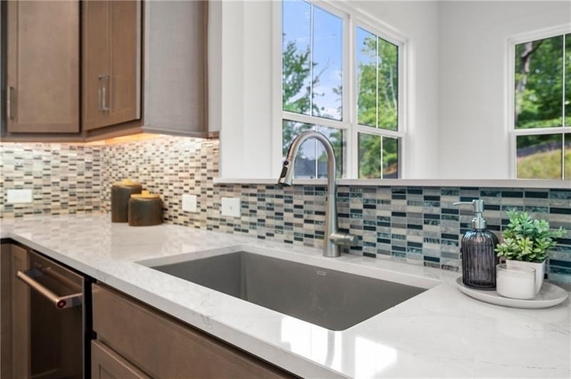 2815 Medford Drive - Photo 12