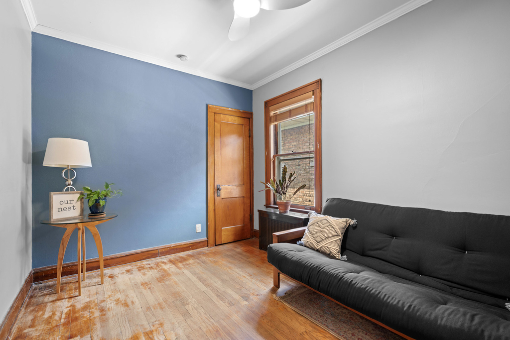 1447 Cuyler Avenue - Photo 8