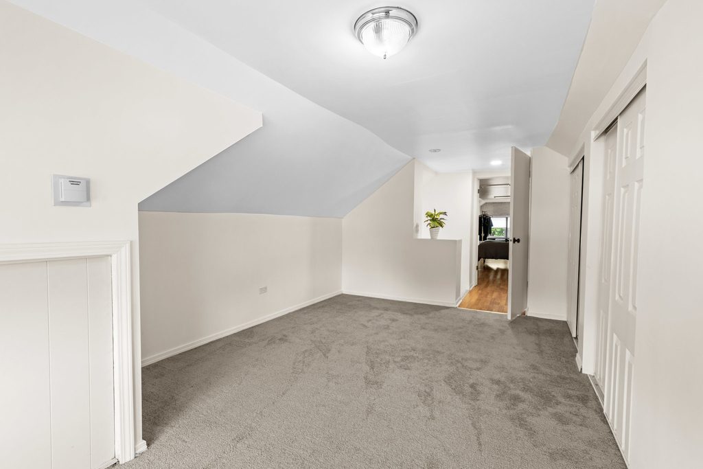 1447 Cuyler Avenue - Photo 13