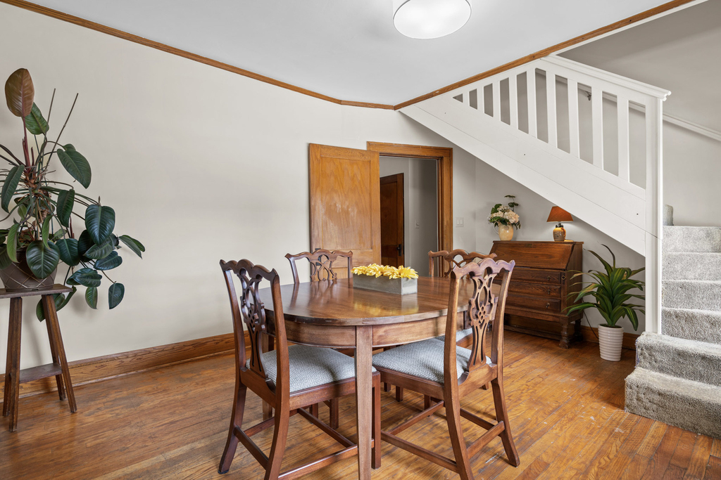 1447 Cuyler Avenue - Photo 6