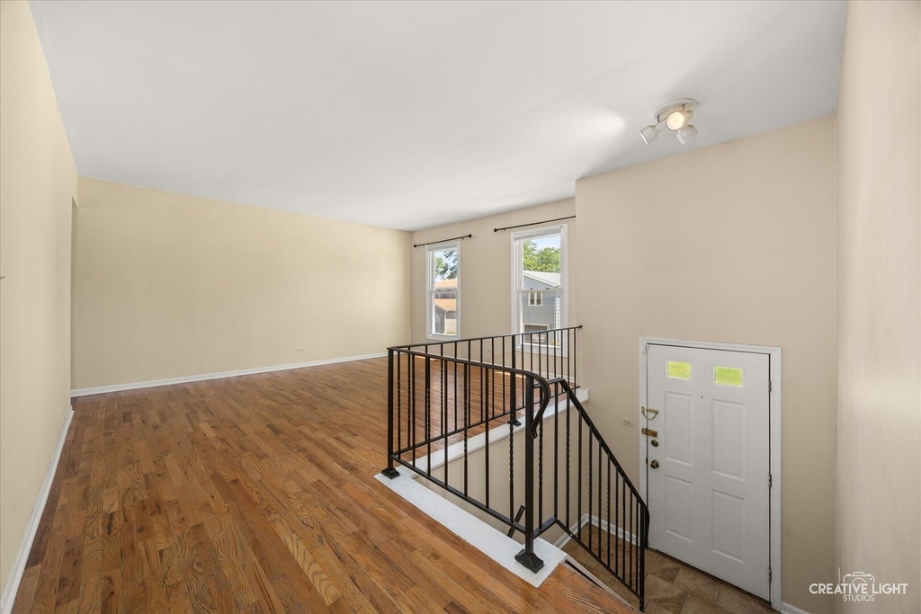 572 Oswego Drive - Photo 2