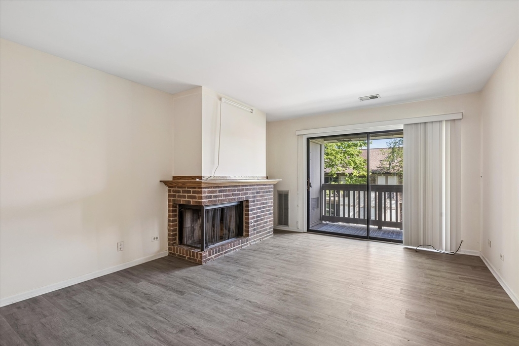 826 Thornton Court - Photo 1